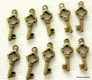 5 x Antique Bronze Tone Keys Charms
